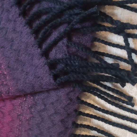 NWT David & Young Softer Than Cashmere Ombre Oversized Fringed Blanket Wrap - Picture 2 of 9